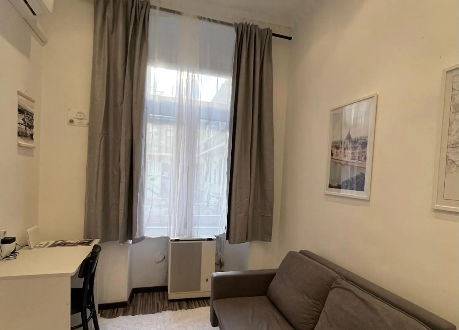 Cozy Downtown Apartment Budapest